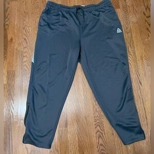 Men’s Reebok performance athletic joggers. Reflective stripes and logo. XXL